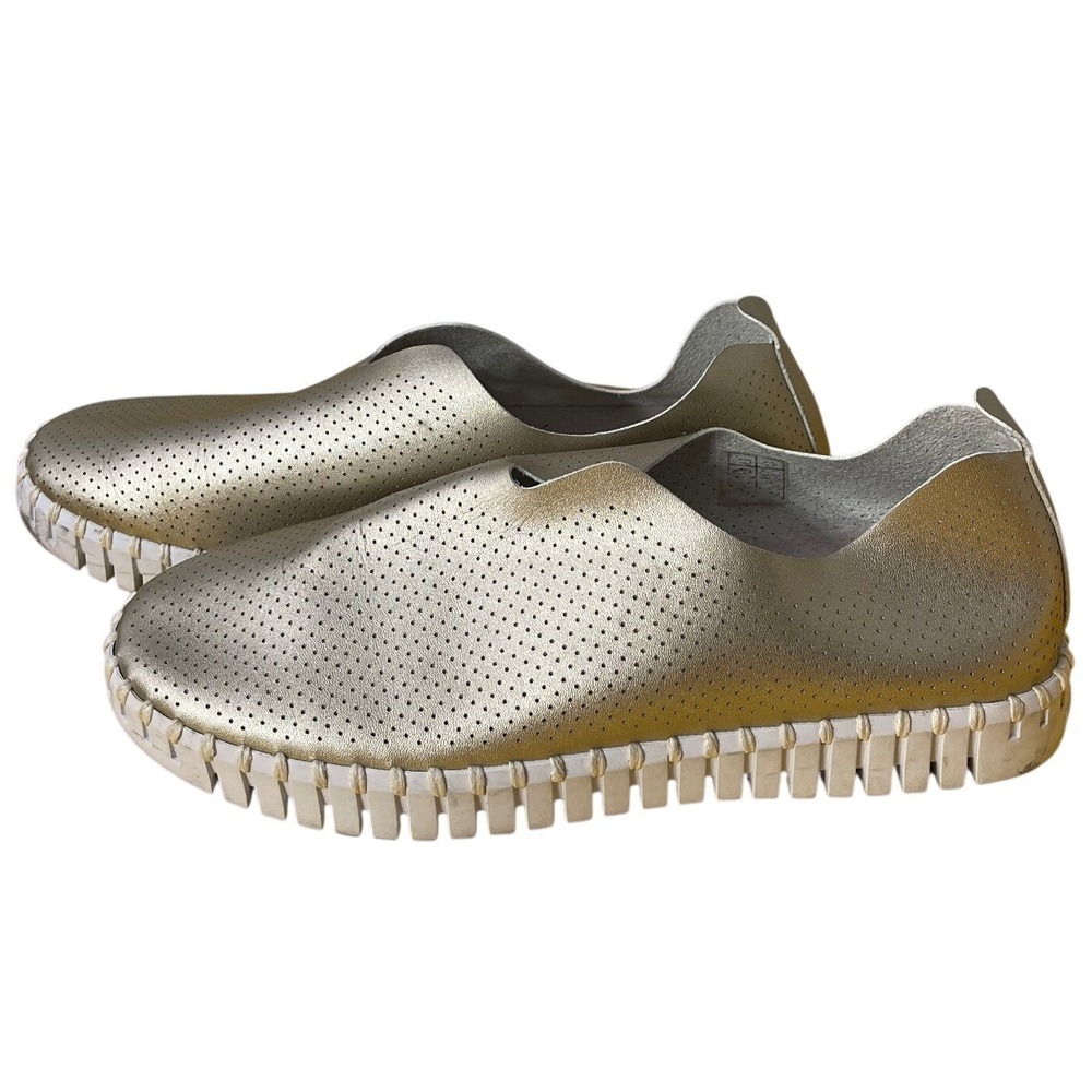 Ilse Jacobsen Tulip Flats Size 39 (8-8.5) Gold Perforated Slip On Comfort Shoes‎